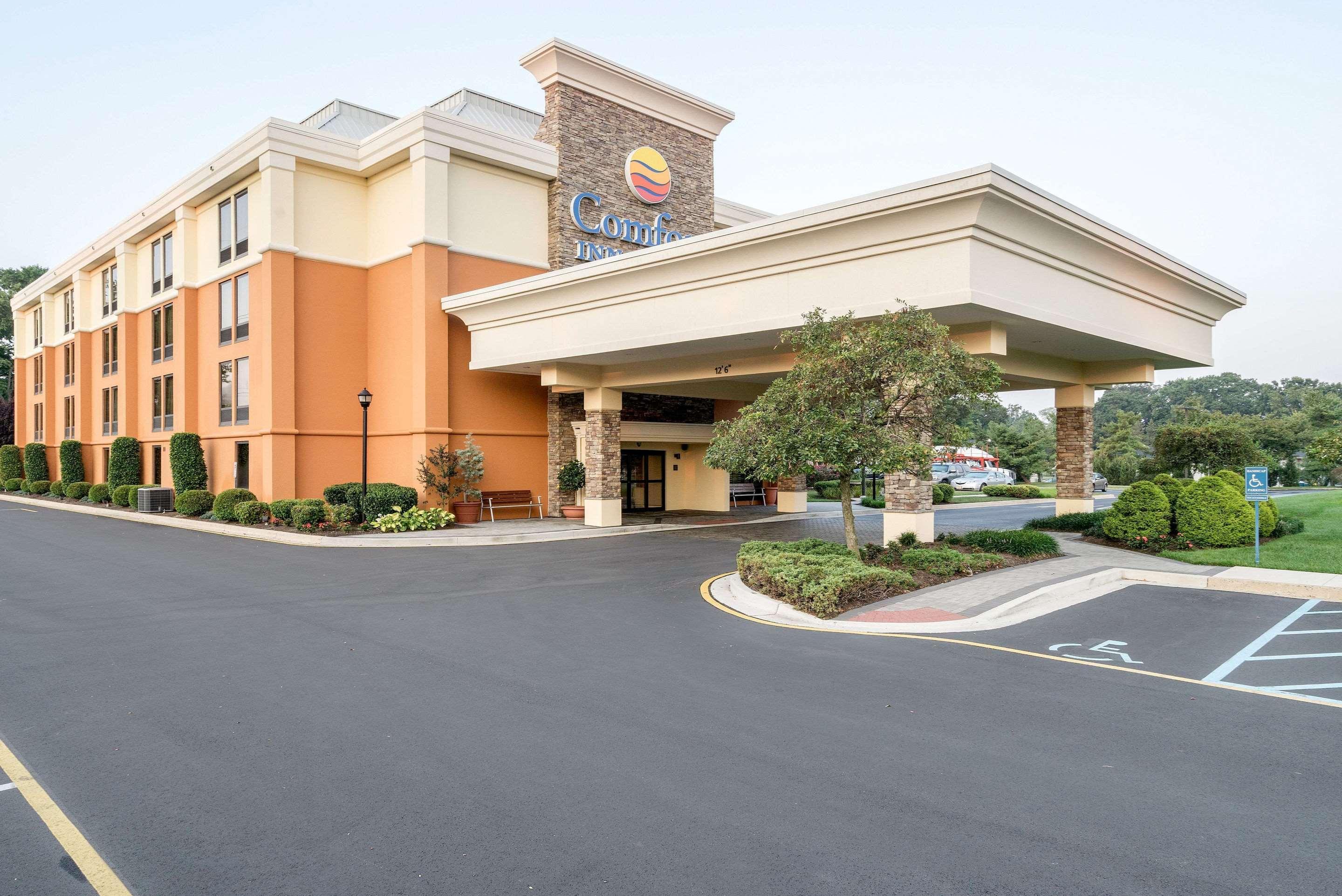 Comfort Inn & Suites Newark - Wilmington Exterior photo