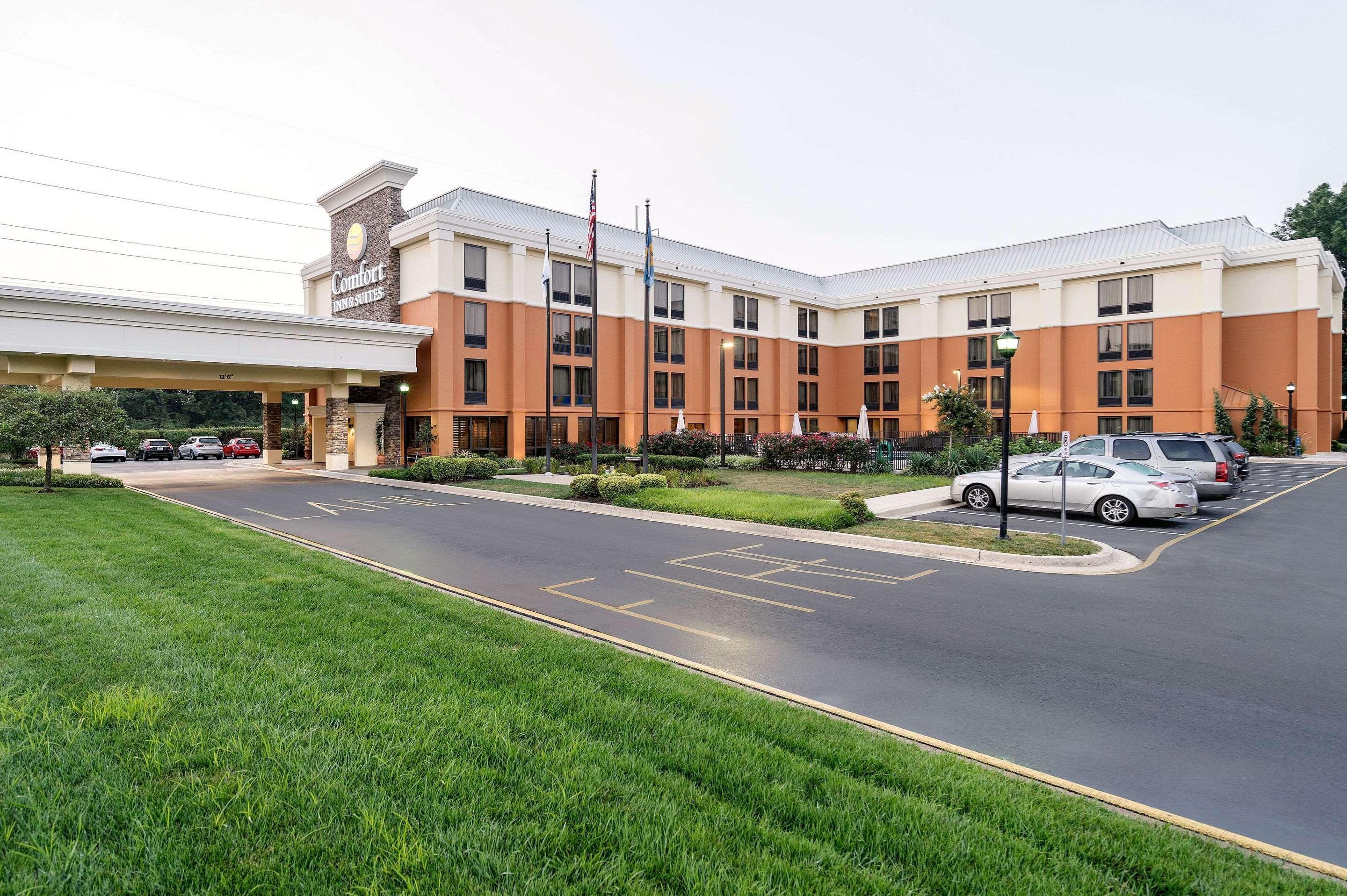 Comfort Inn & Suites Newark - Wilmington Exterior photo